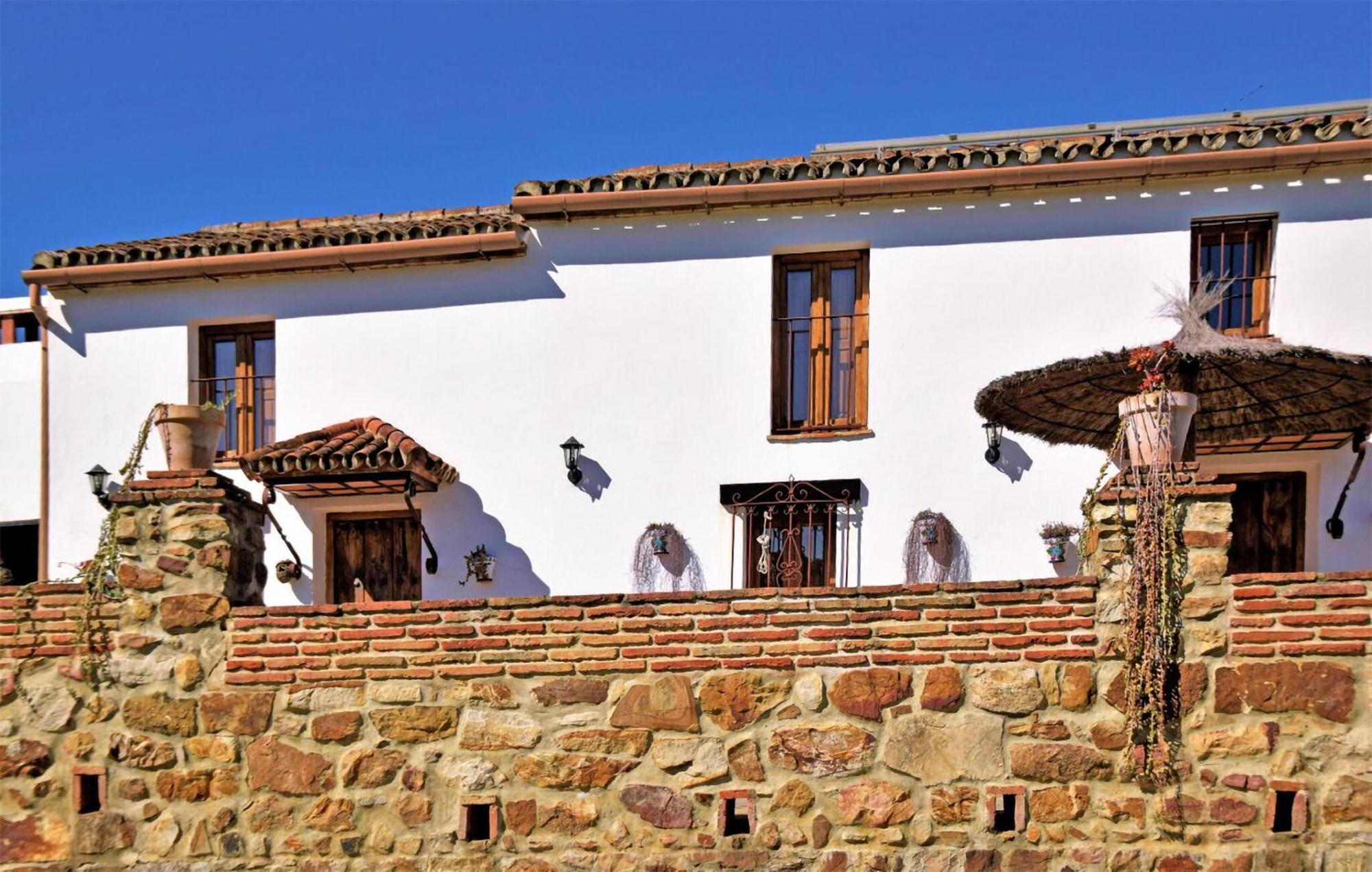 Lovely Home In Cortes De La Frontera With Kitchen Exterior foto